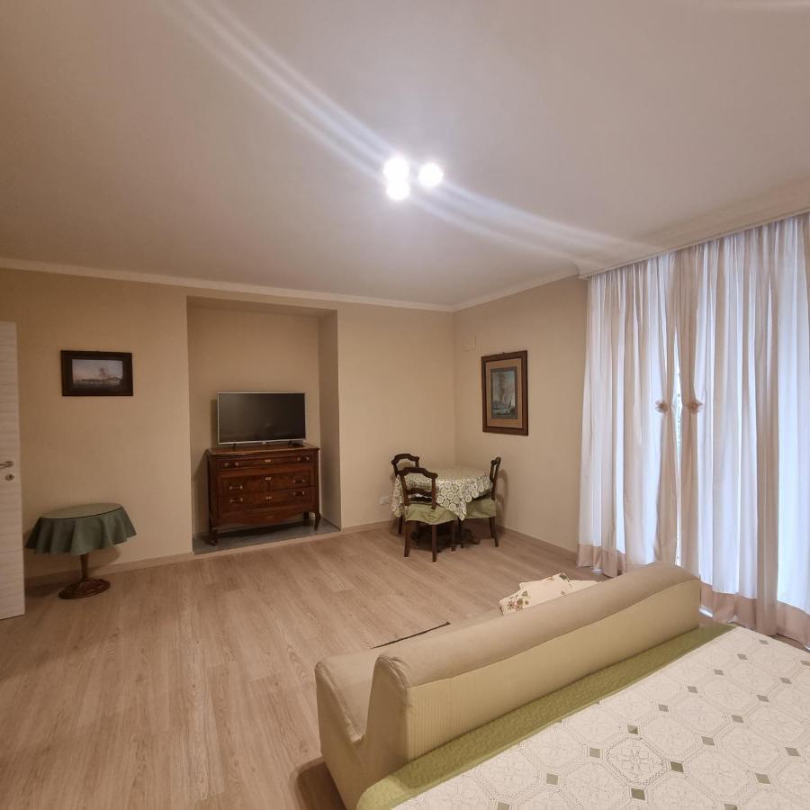 Toledo'S Rambla Casa Vacanze Naples Extérieur photo