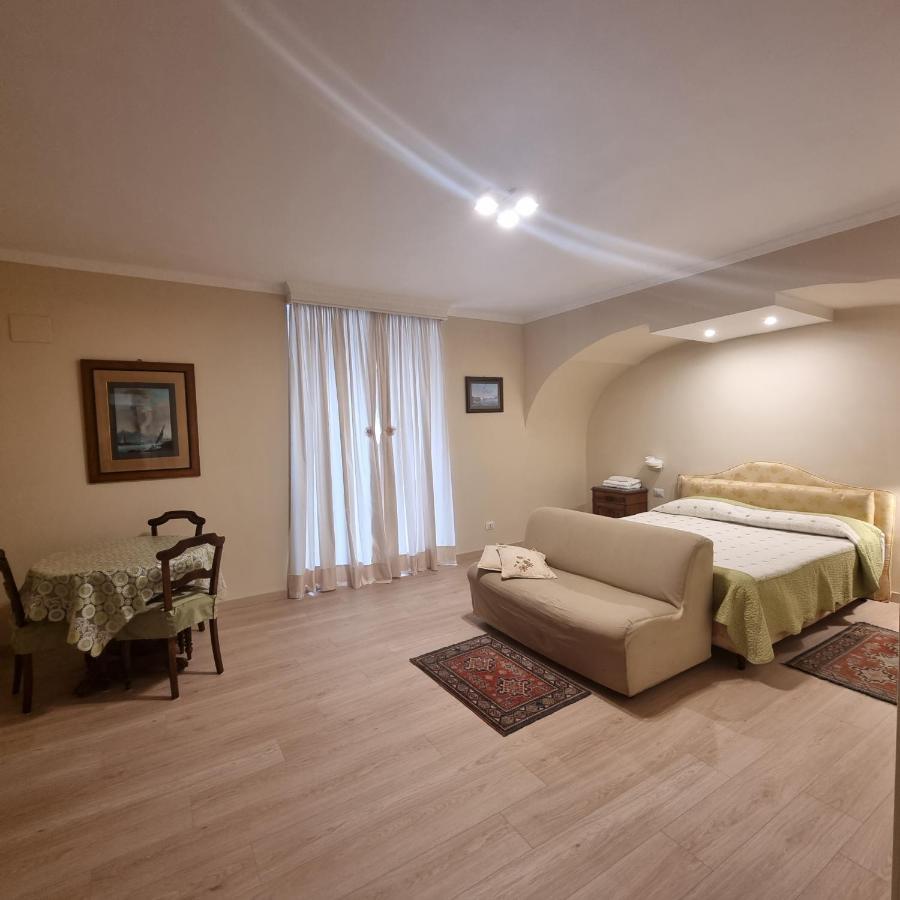 Toledo'S Rambla Casa Vacanze Naples Extérieur photo