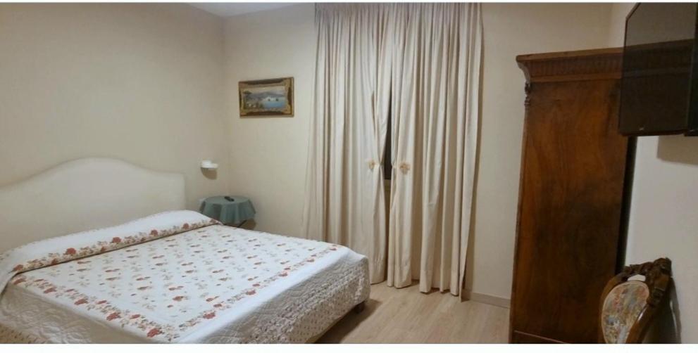 Toledo'S Rambla Casa Vacanze Naples Extérieur photo
